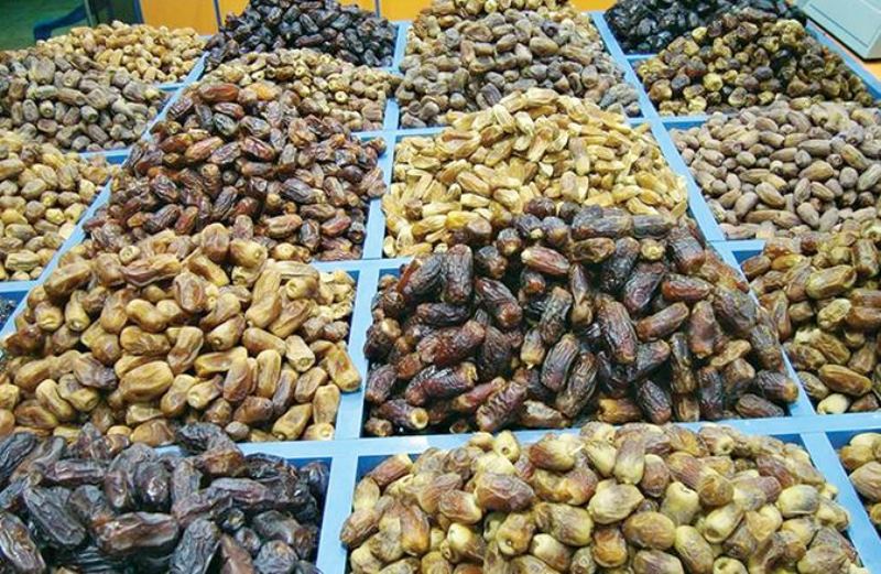 RAMAZAN ÖNCESİ HURMA TEZGÂHLARDA!