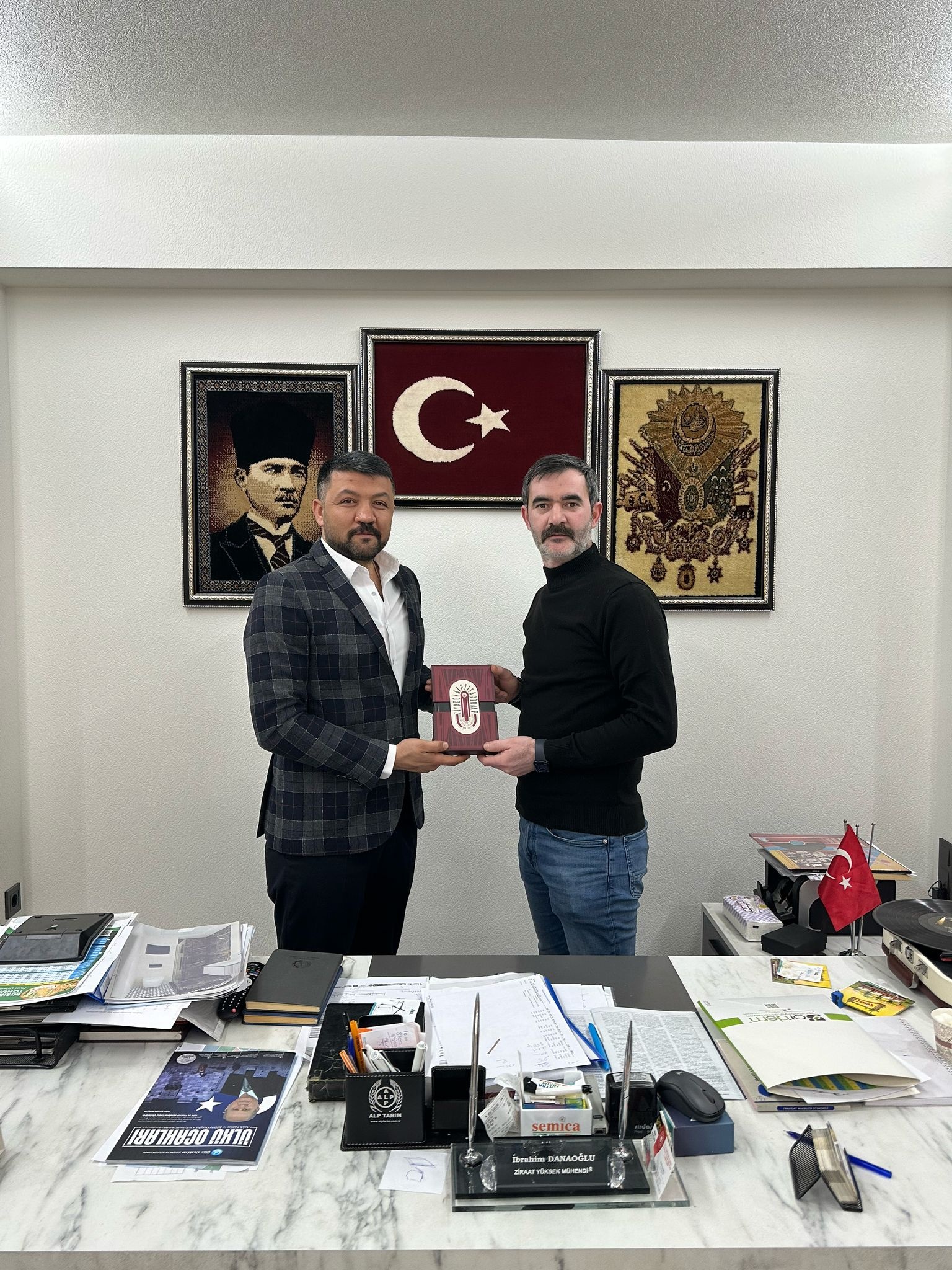 Ülkü Ocakları İl Başkanı Çetinkaya, MHP İlçe Başkanı Danaoğlu'nu Ağırladı