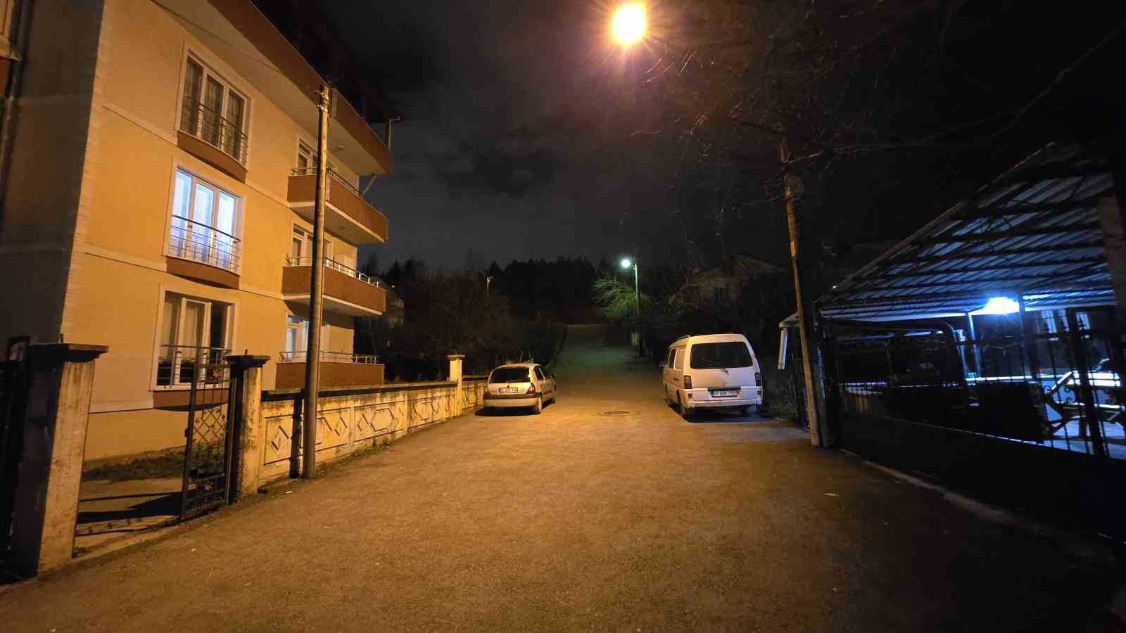 Gizemli Şahıs, Mahalleyi Alarma Geçirdi