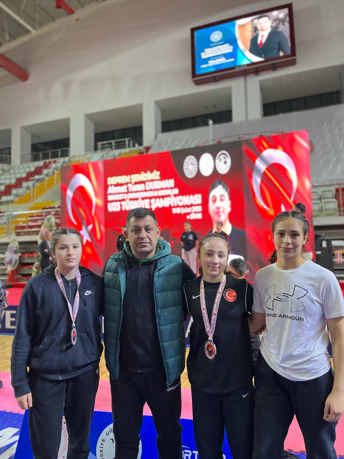 U23 Kadınlar Türkiye Güreş Şampiyonası’nda Afyon’dan Tarihi Başarı!