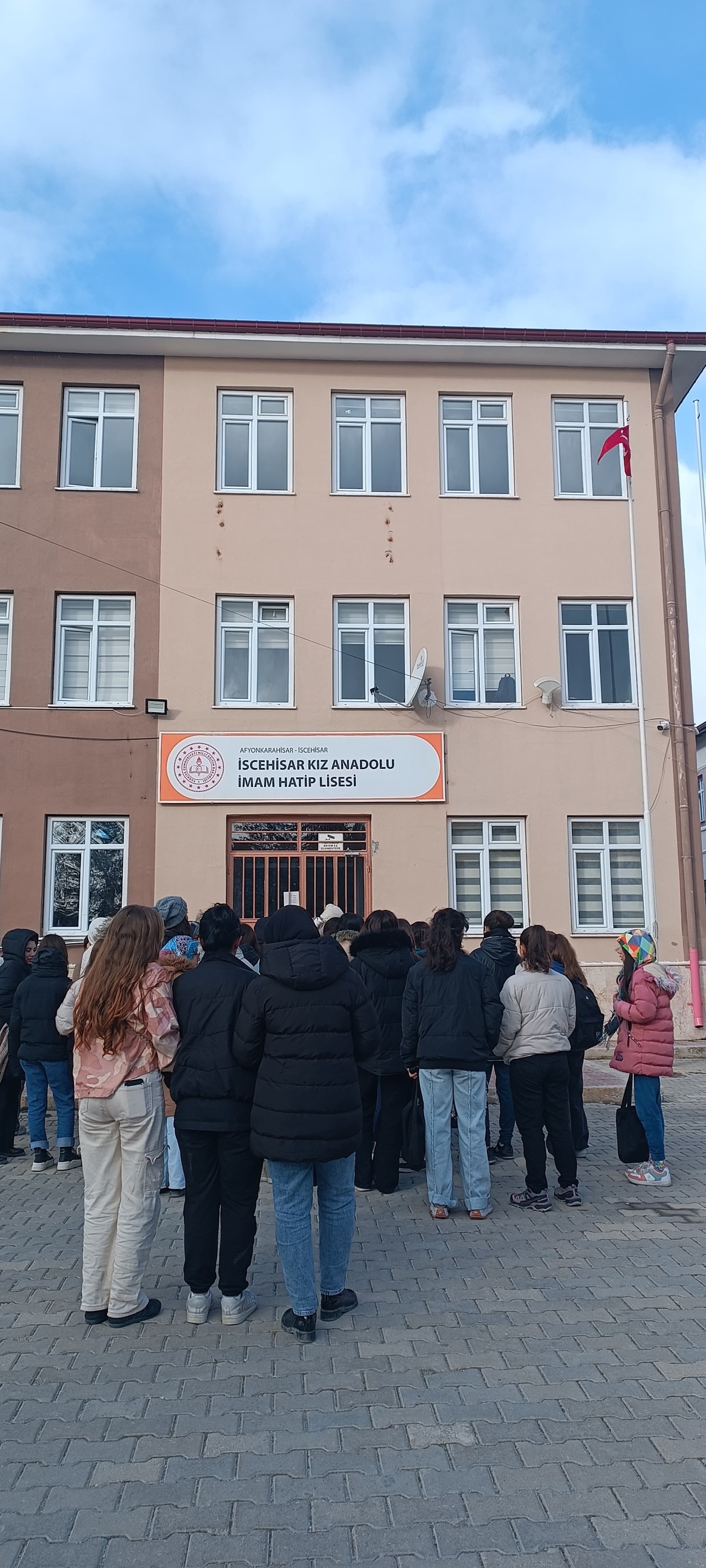 İscehisar Fatih Ortaokulu Öğrencileri Mesleki Eğitimi Yerinde İnceledi