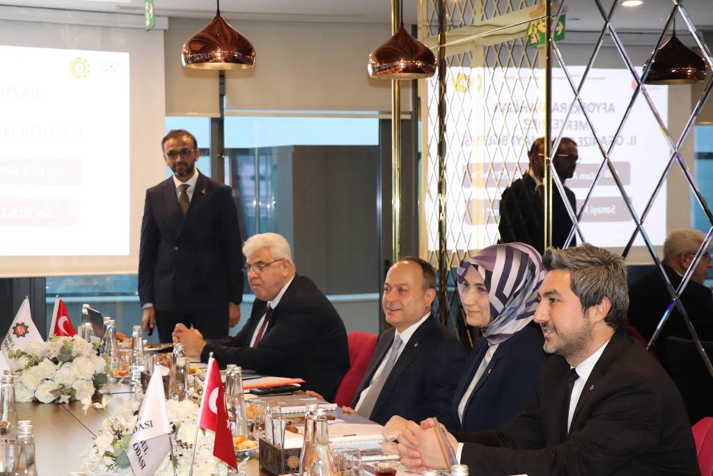 AFYONKARAHİSAR HEYETİ, VALİ YİĞİTBAŞI BAŞKANLIĞINDA İSTANBUL SANAYİ ODASI'NI ZİYARET ETTİ