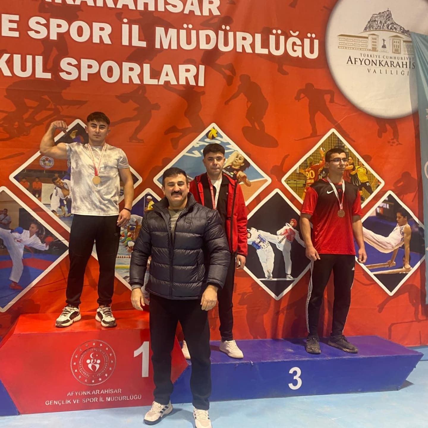 RSP TEKNİK KOLEJİ ÖĞRENCİLERİ BİLEK GÜREŞİNDE BÜYÜK BAŞARI ELDE ETTİ