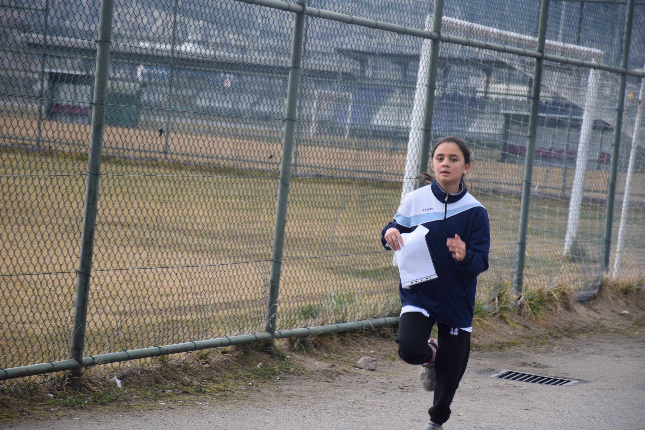 Genç Sporcular Parkurda Kıyasıya Yarıştı: Okul Sporları Oryantiring Yarışmaları Tamamlandı
