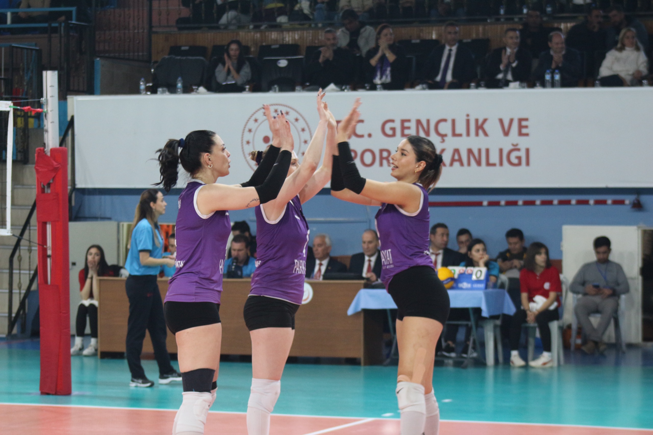 ÜÇÜNCÜ SETTE AFYON RÜZGARI: SULTANLAR ÖNE GEÇTİ!
