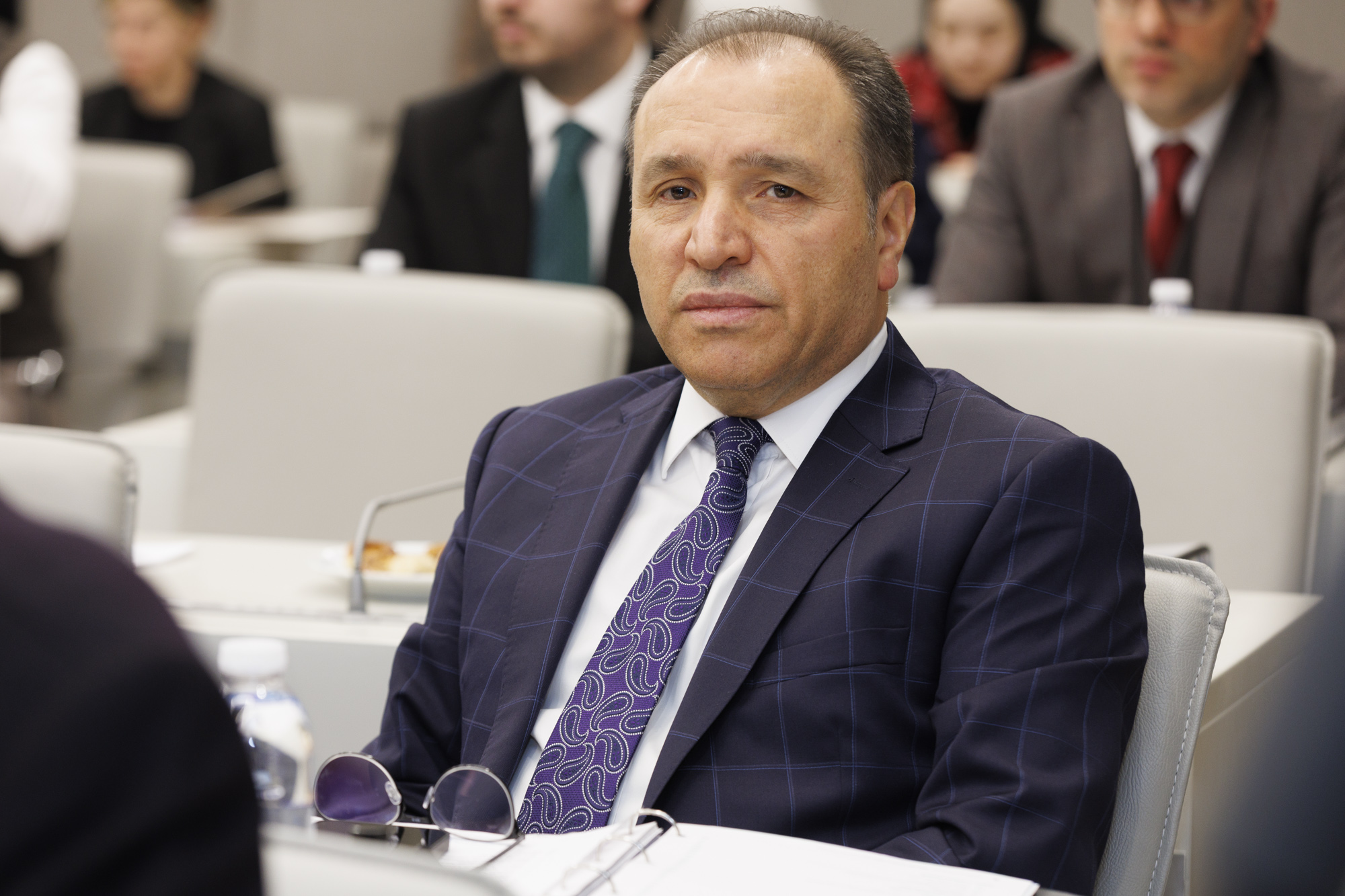 AKÜ REKTÖRÜ KARAKAŞ ‘’BASIN CAMİASINA HAYIRLI OLSUN’’