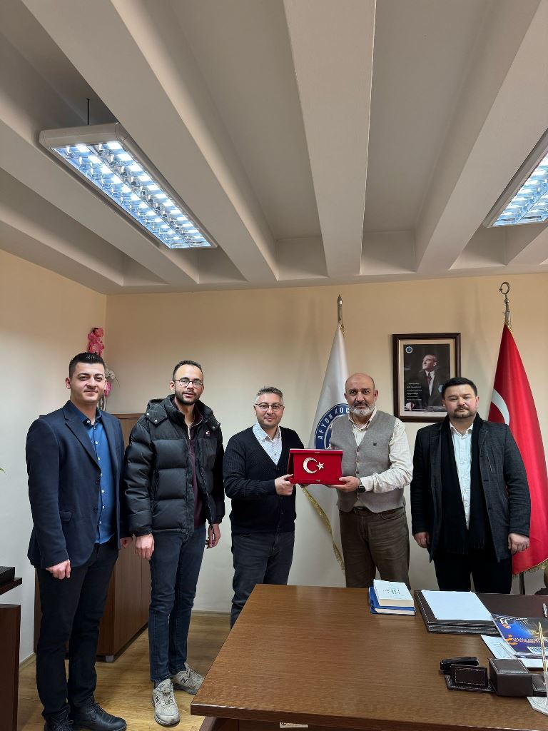 TÜRK MÜHENDİSLER DERNEĞİ’NDEN AKÜ TEKNOLOJİ FAKÜLTESİ’NE ZİYARET