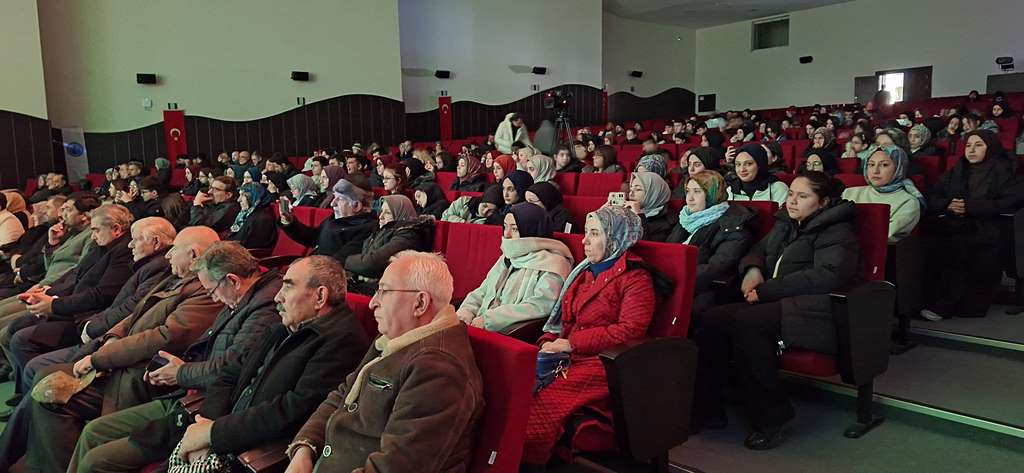 TASAVVUFUN EZGİLERİ AFYONKARAHİSAR'DA YANKILANDI