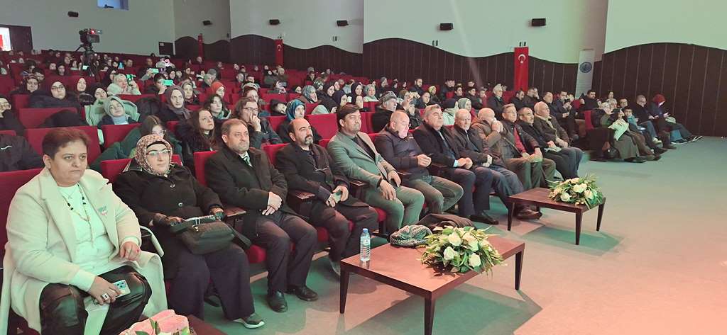 TASAVVUFUN EZGİLERİ AFYONKARAHİSAR'DA YANKILANDI