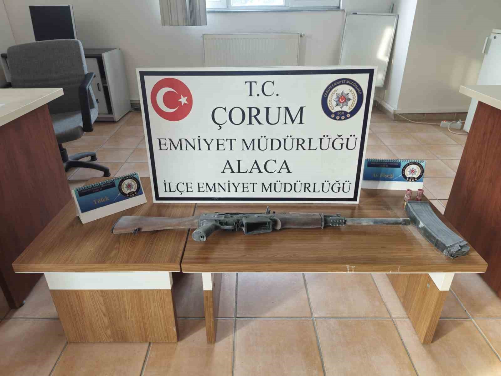 Ev Kurşunlayan 2 Şahıs 30 Güvenlik Kamerası Görüntüsü İncelenerek Yakalandı