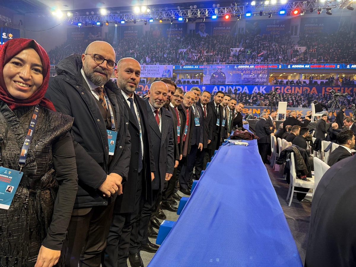 AK Parti Kongresi’nde Afyonkarahisar Teşkilatı Tam Kadro