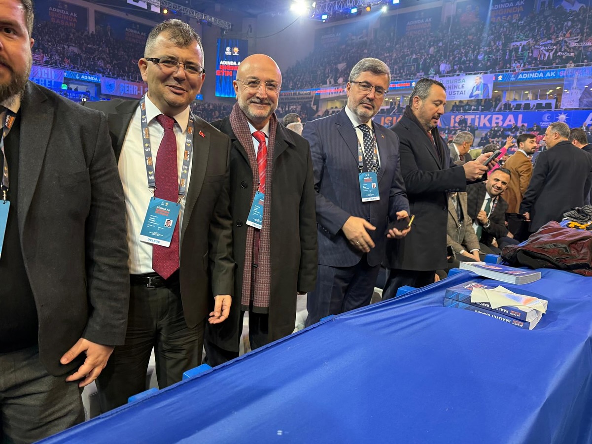 AK Parti Kongresi’nde Afyonkarahisar Teşkilatı Tam Kadro