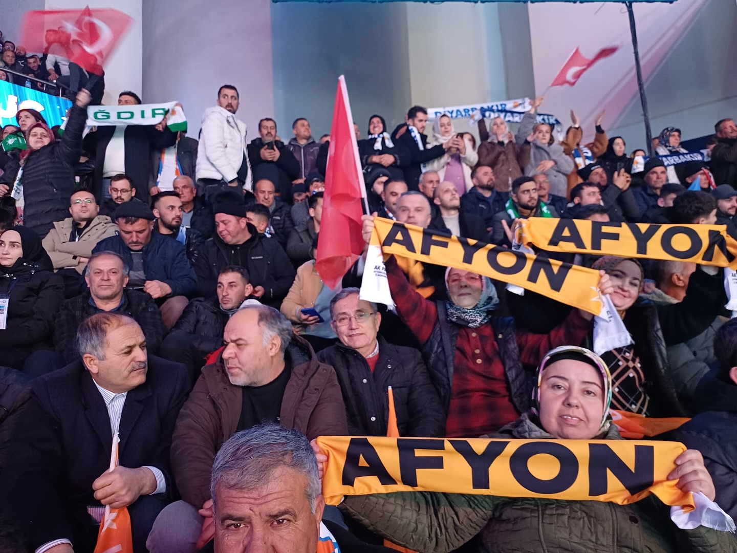 AK Parti Kongresi’nde Afyonkarahisar Teşkilatı Tam Kadro