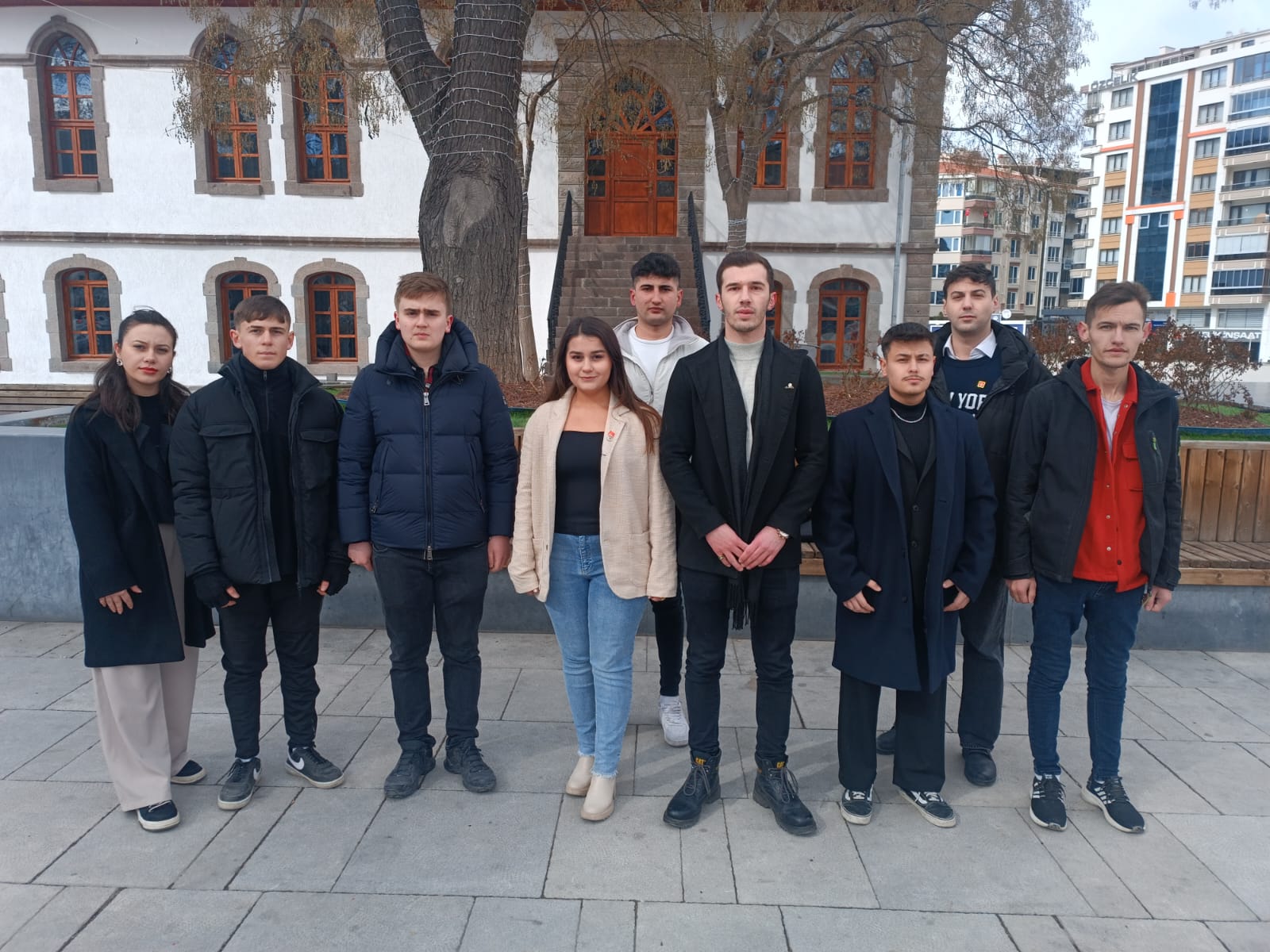 Akbulut :"Senin Yerin CHP!"  CHP İl Gençlik Kolları Başkanı Tufan Akbulut'tan Yeni Nesile Mücadele Çağrısı