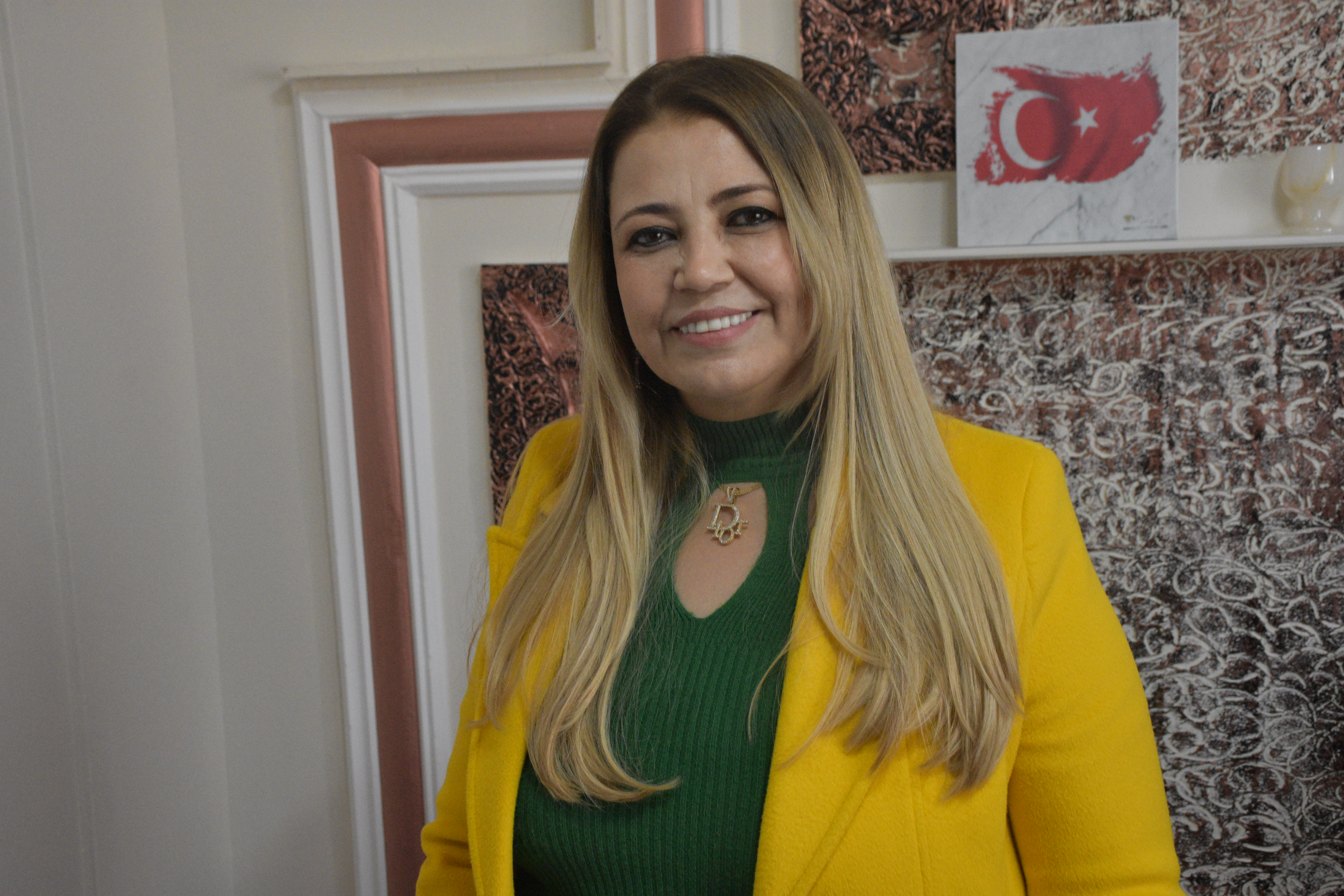 İki Kez Böbrek Nakli, Kanser ve Görme Kaybını Aşan Kadın  Emsal Gedikkaya'nın Umut Dolu Hikayesi