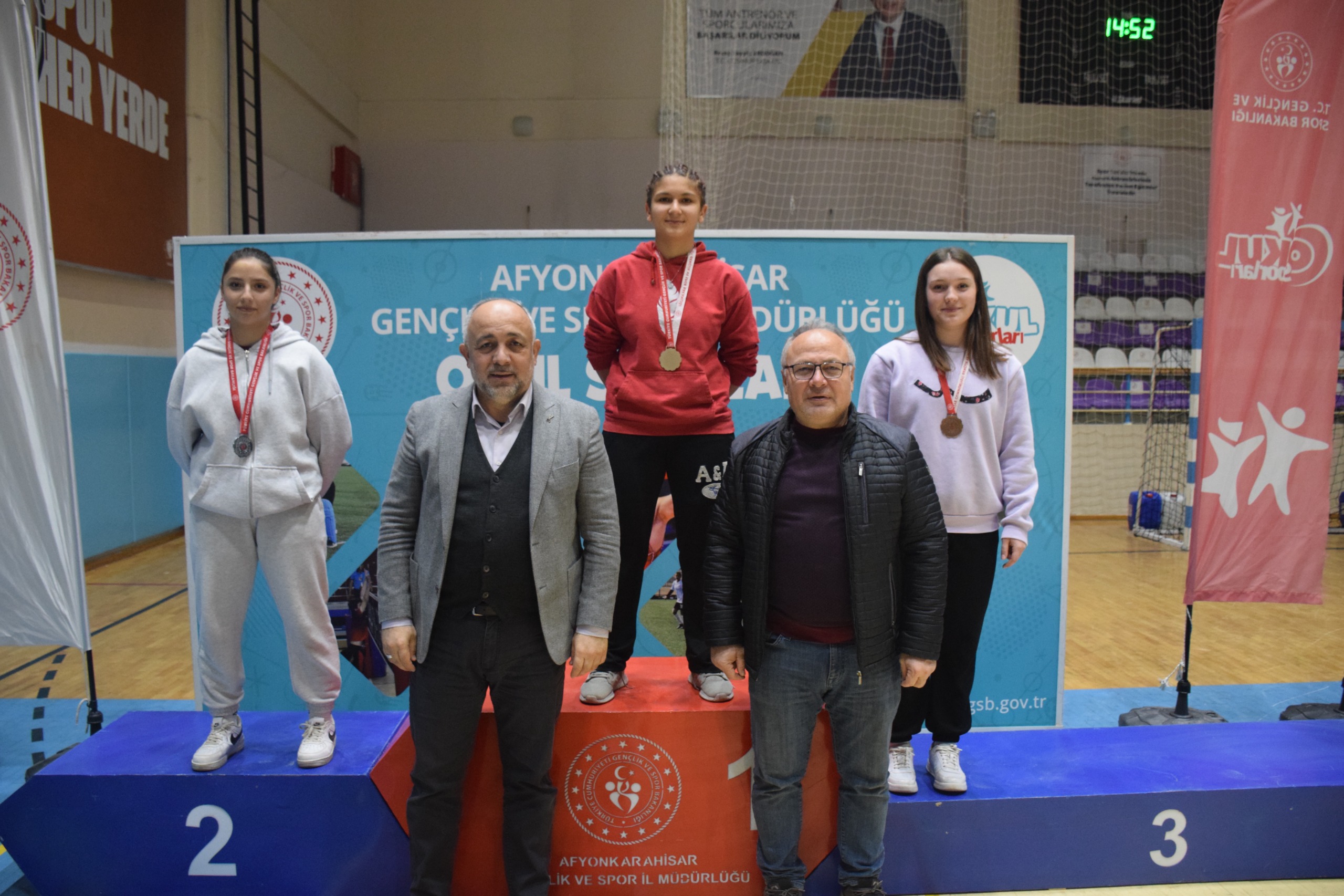 Gençler ve Yıldızlar Güreş Müsabakaları Sona Erdi
