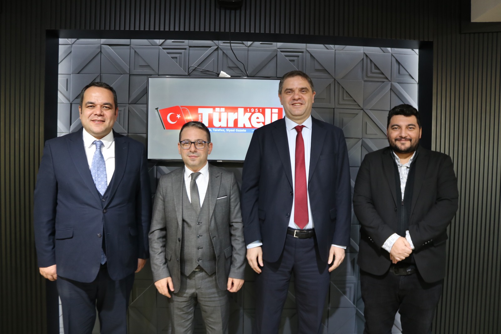 Müdür Ayan, Türkelı̇ Gazetesı̇'nı̇ Zı̇yaret Ettı̇