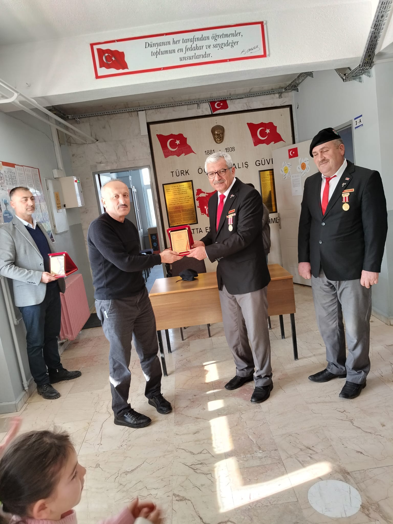 Alparslan İlkokulunda, Gazilerle Anlamlı Buluşma