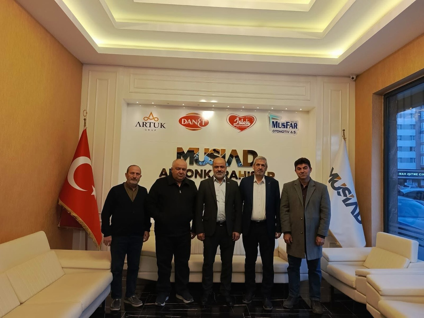 MÜSİAD Başkanı İşlek, Hasene Derneği Heyetini Konuk Etti
