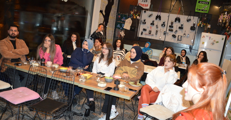 Afyonkarahisar Ruh Sağlığı ve Eğitimi Derneği'nden Film Gecesi