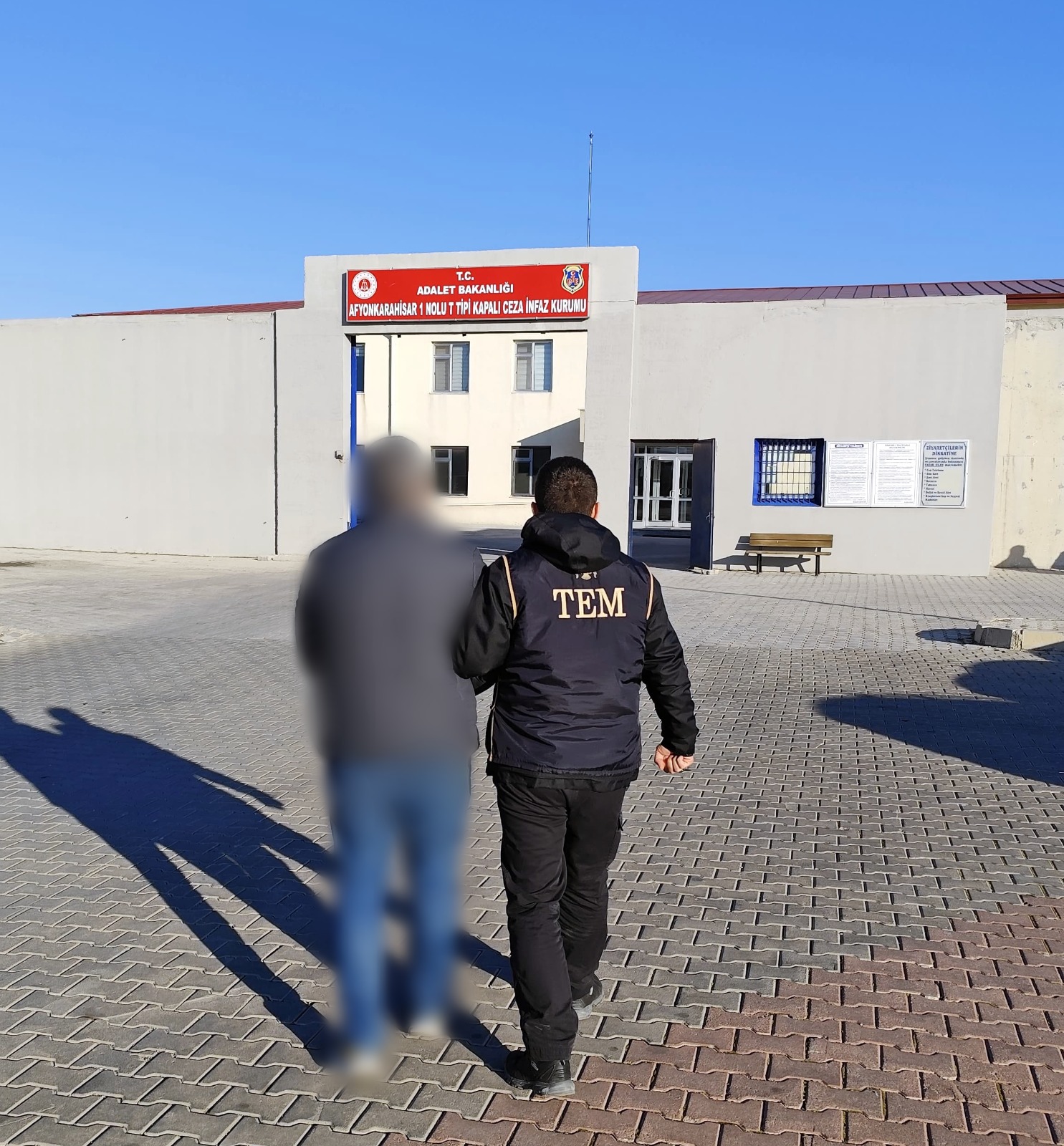 Afyon’da FETÖ/PDY Silahlı Terör Örgütü Operasyonu: 1 Kişi Yakalandı