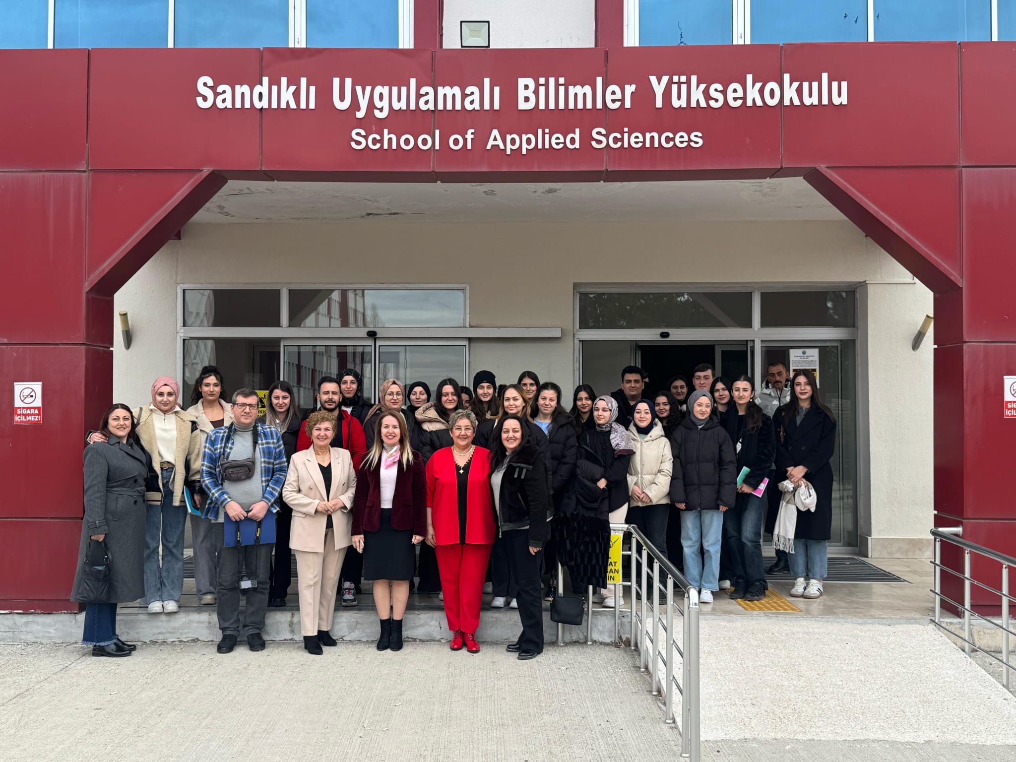 “DÜNDEN BUGÜNE RADYO YAYINCILIĞI”  KONULU SEMİNER DÜZENLENDİ