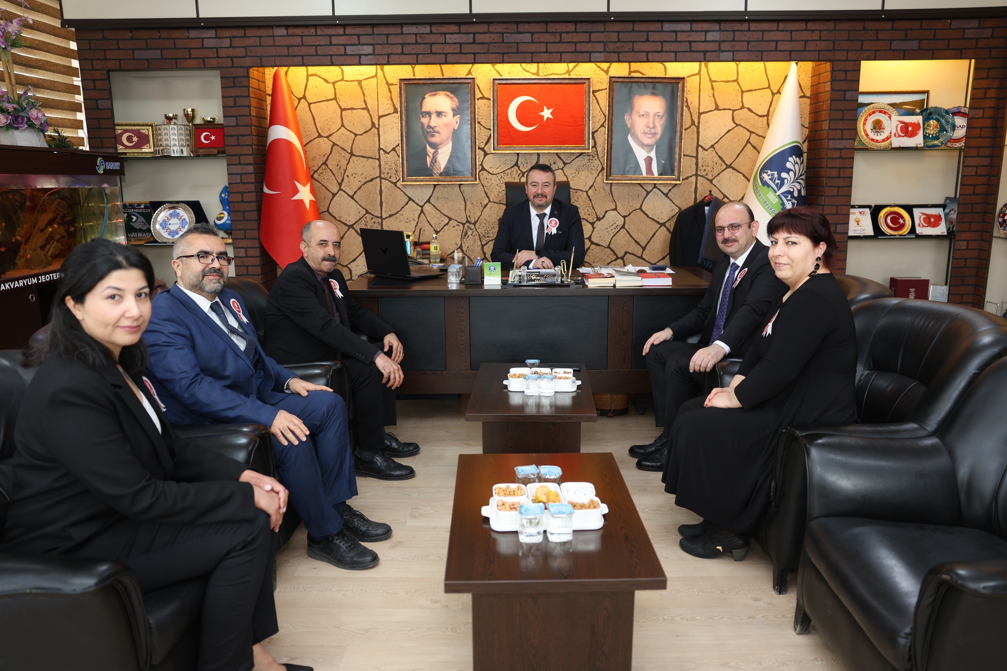 Vergi Dairesi Müdürü Hoşgönüllü'den, Başkan Öztaş'a Ziyaret