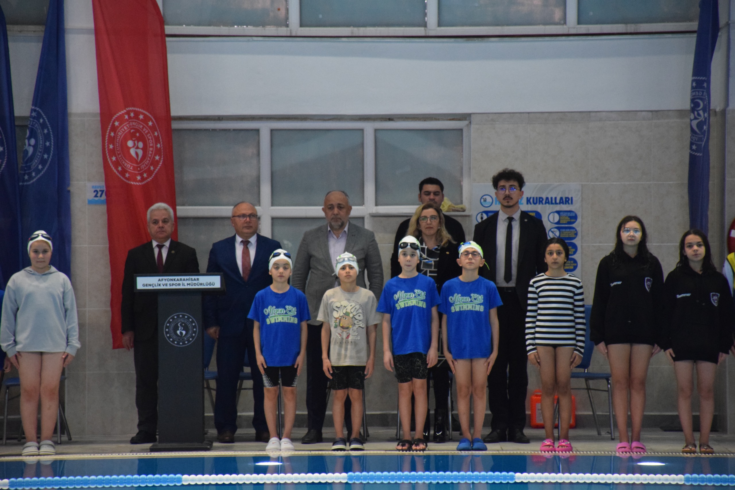 Okul Sporları Minikler Ve Küçükler Yüzme Müsabakaları Başladı