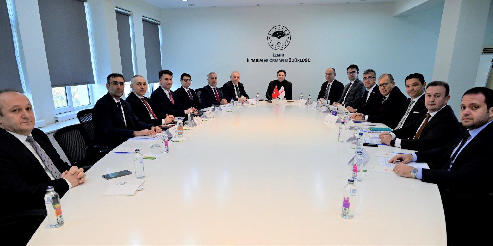 AFYON’DAN ÜLKE BÜROKRASİNE UZANAN İSİM BAĞCI TARIMA ÖNEM VERİYOR
