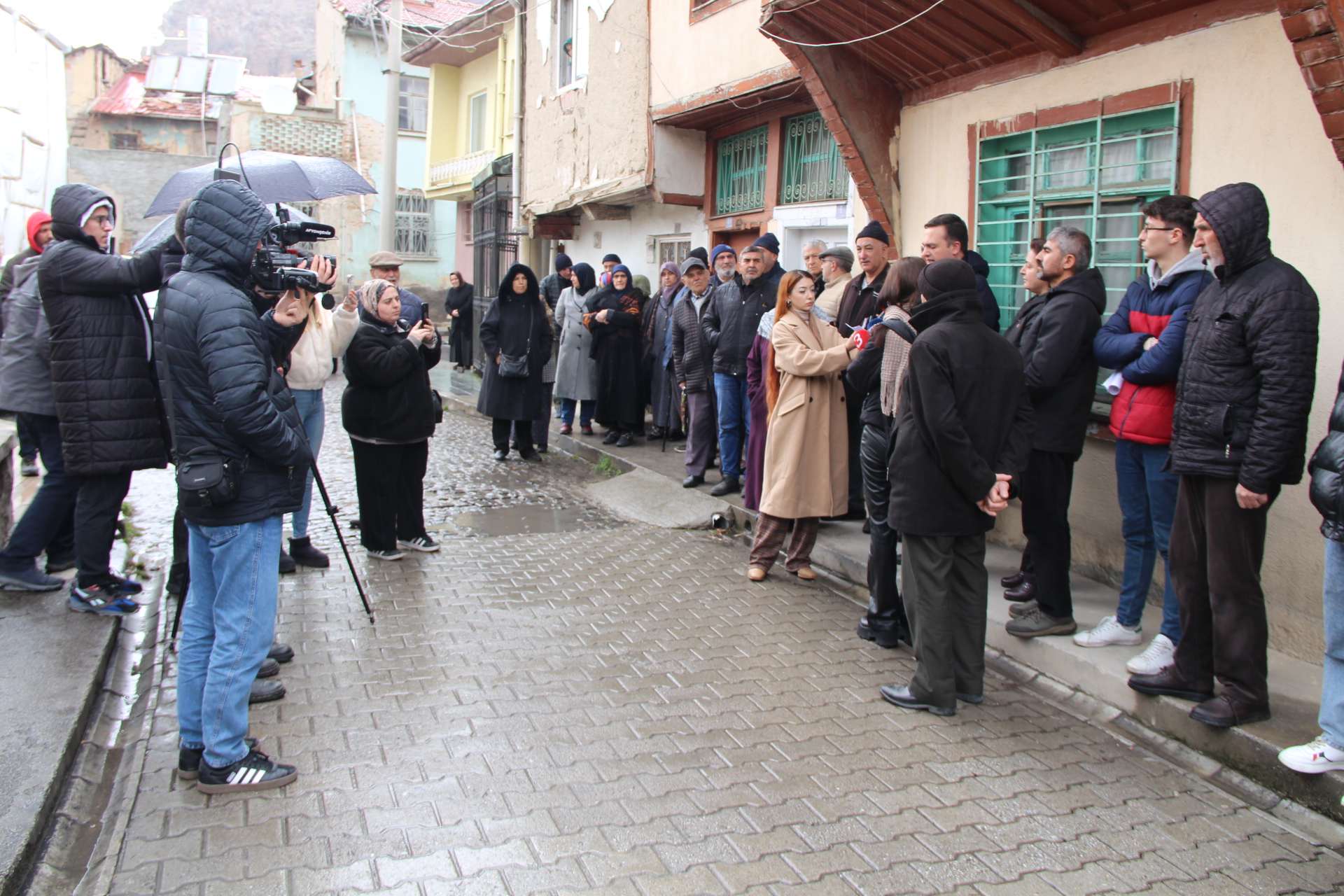 KENTSEL DÖNÜŞÜM MAĞDURLARI ÇÖZÜM İSTİYOR