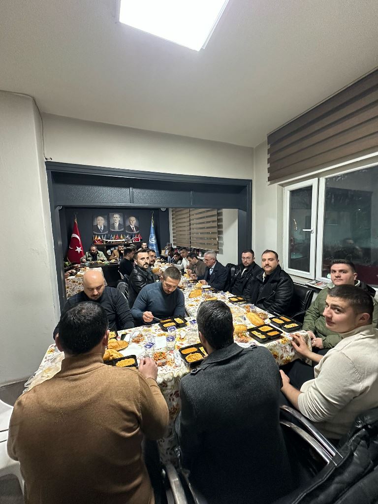 KUTLU DERGÂH'TA AİLE BULUŞMASI