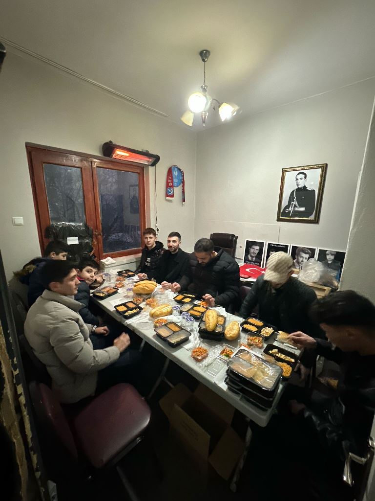 KUTLU DERGÂH'TA AİLE BULUŞMASI