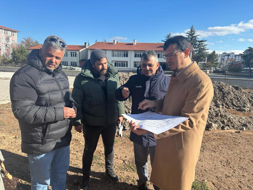 BAŞKAN KOYUNCU ÖNCÜLÜĞÜNDE EMİRDAĞ’DA EĞİTİM SEFERBERLİĞİ