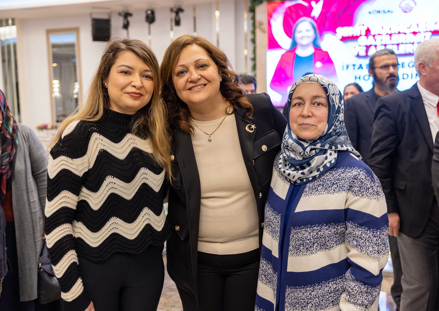 BAŞKAN KÖKSAL, ŞEHİT AİLELERİ  İLE İFTAR PROGRAMINDA BULUŞTU