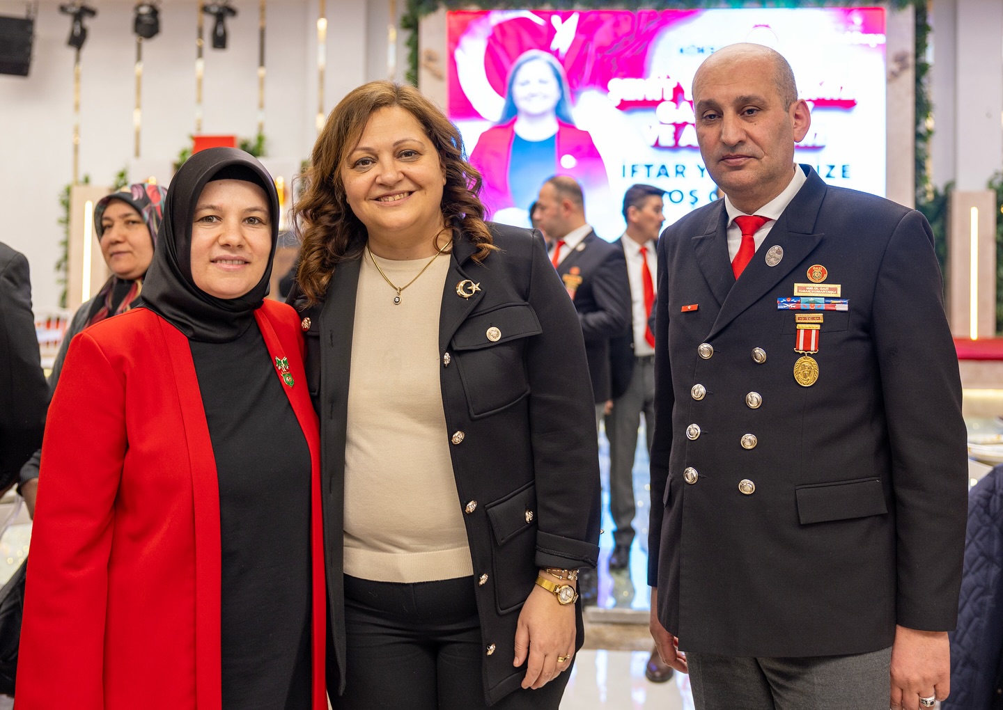 BAŞKAN KÖKSAL, ŞEHİT AİLELERİ  İLE İFTAR PROGRAMINDA BULUŞTU