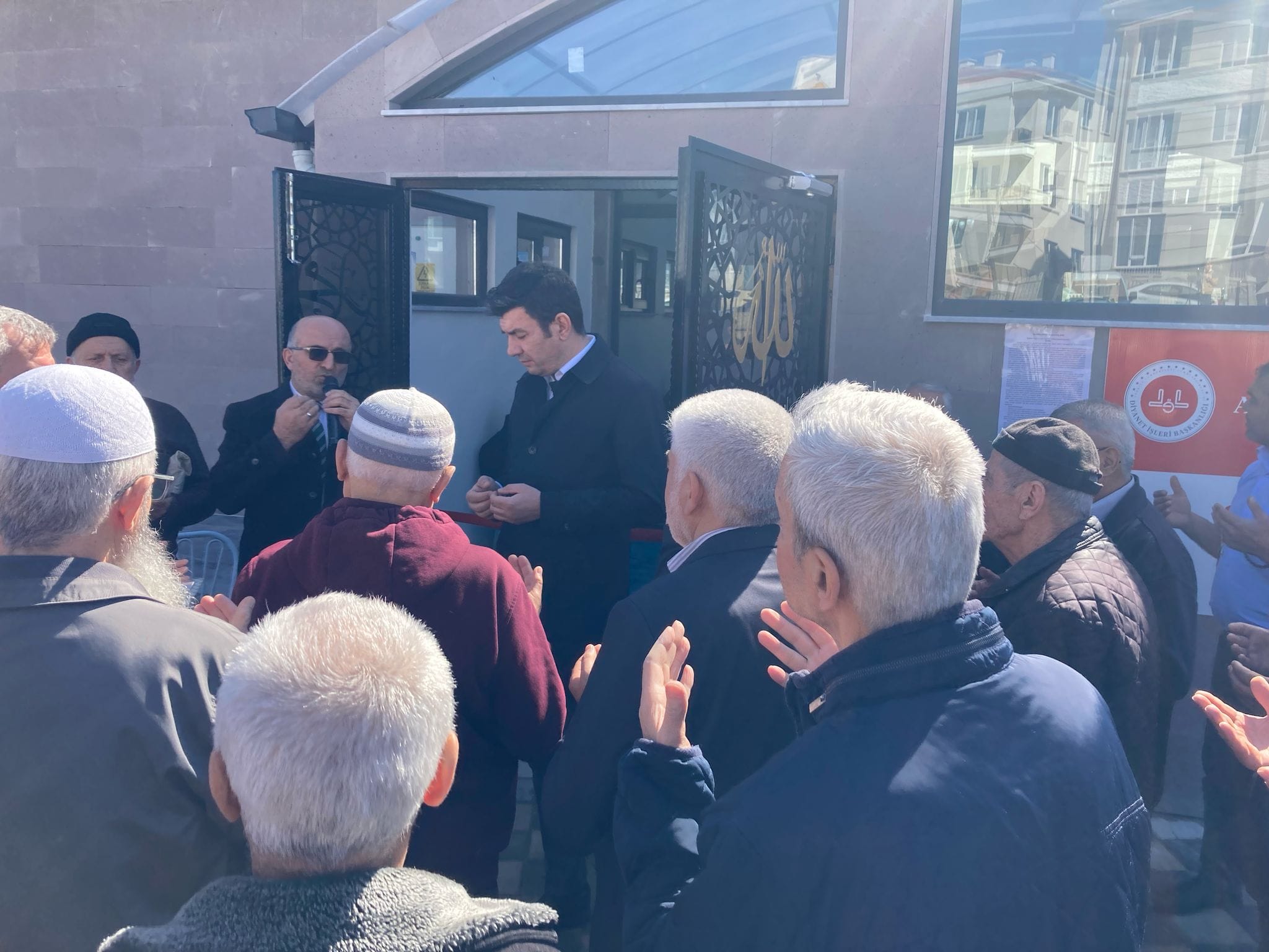 Selman-ı Farisi Camii İbadete Açıldı