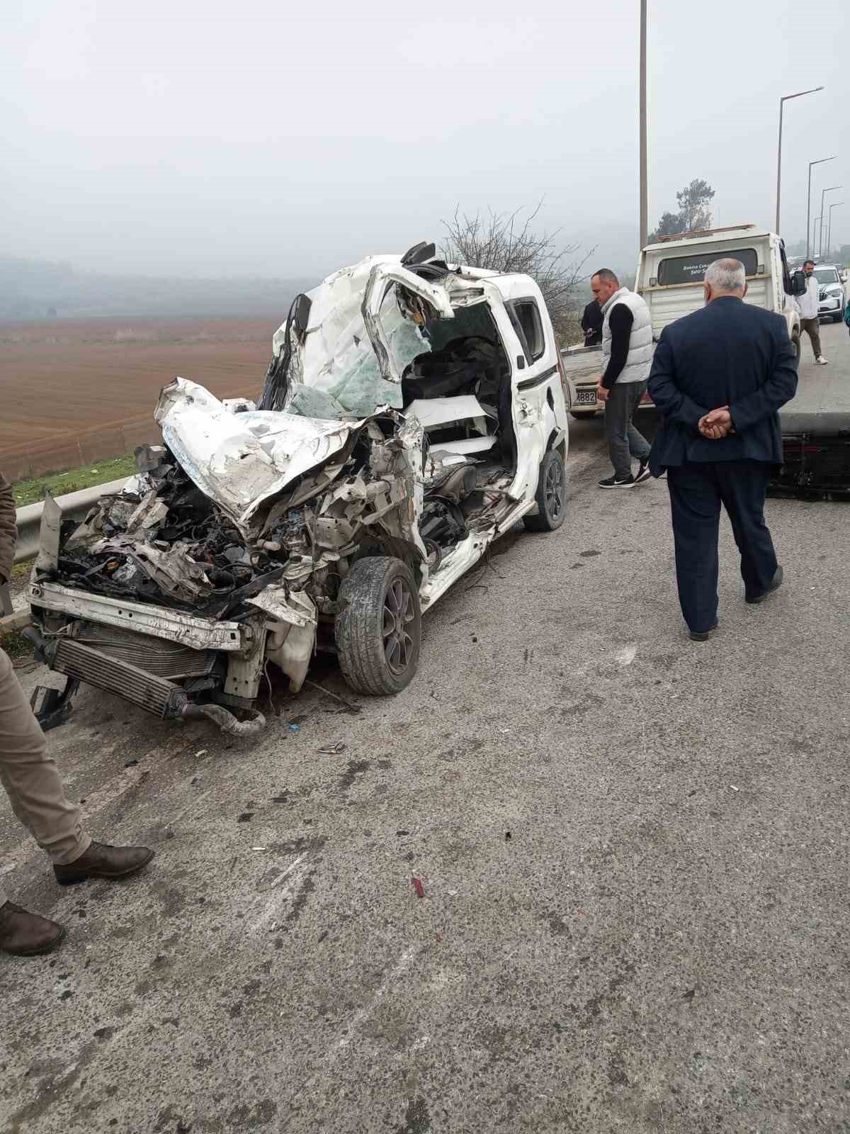 Otomobil Tıra Arkadan Çarptı, Sürücü Yaşamını Yitirdi