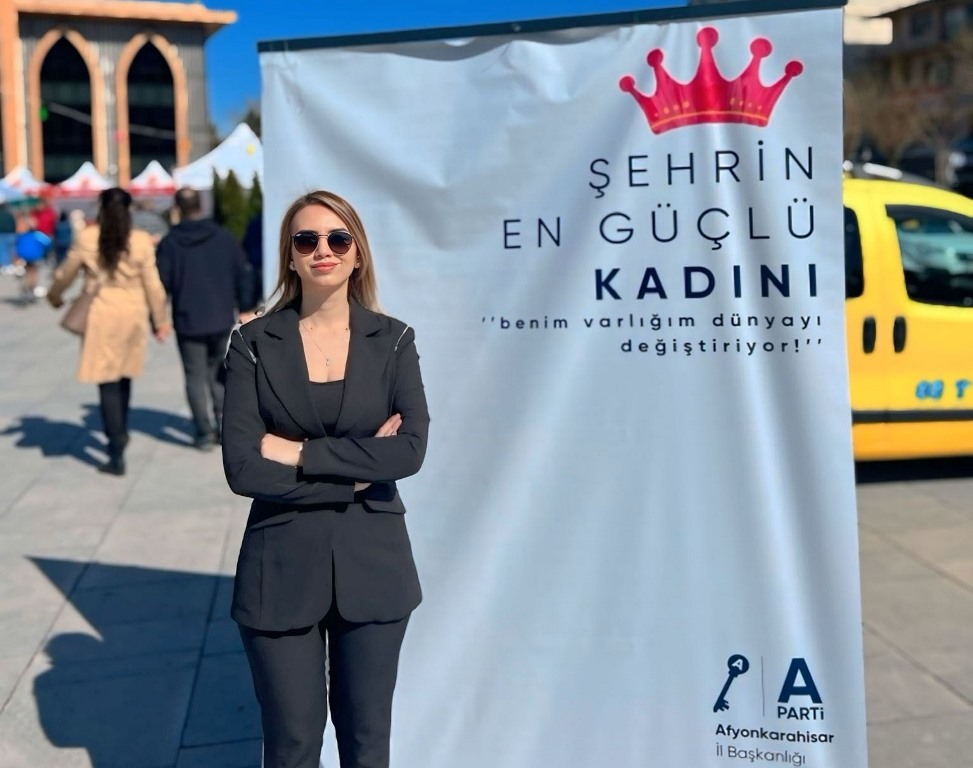 ANAHTAR PARTİ AFYONKARAHİSAR KADIN KOLLARI BAŞKANLIĞINA ATAMA YAPILDI