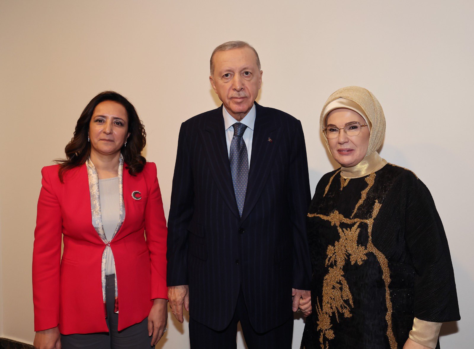 Vali Yiğitbaşı, Cumhurbaşkanı Erdoğan ve Emine Erdoğan ile bir araya geldi