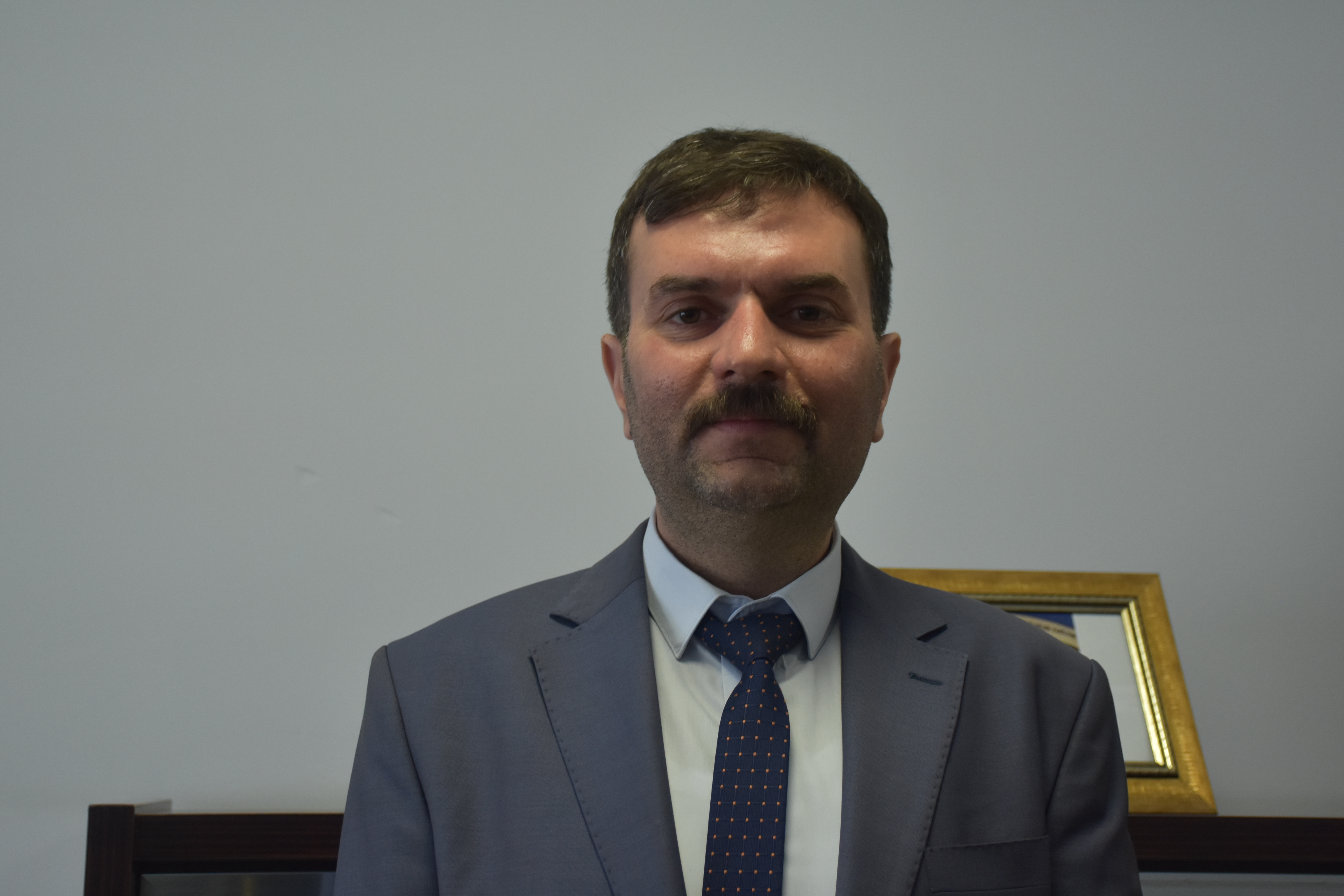 Huzurevinin 67 Yıllık Evli Çifti, Birbirlerine Olan Sevgileriyle Örnek Gösteriliyor