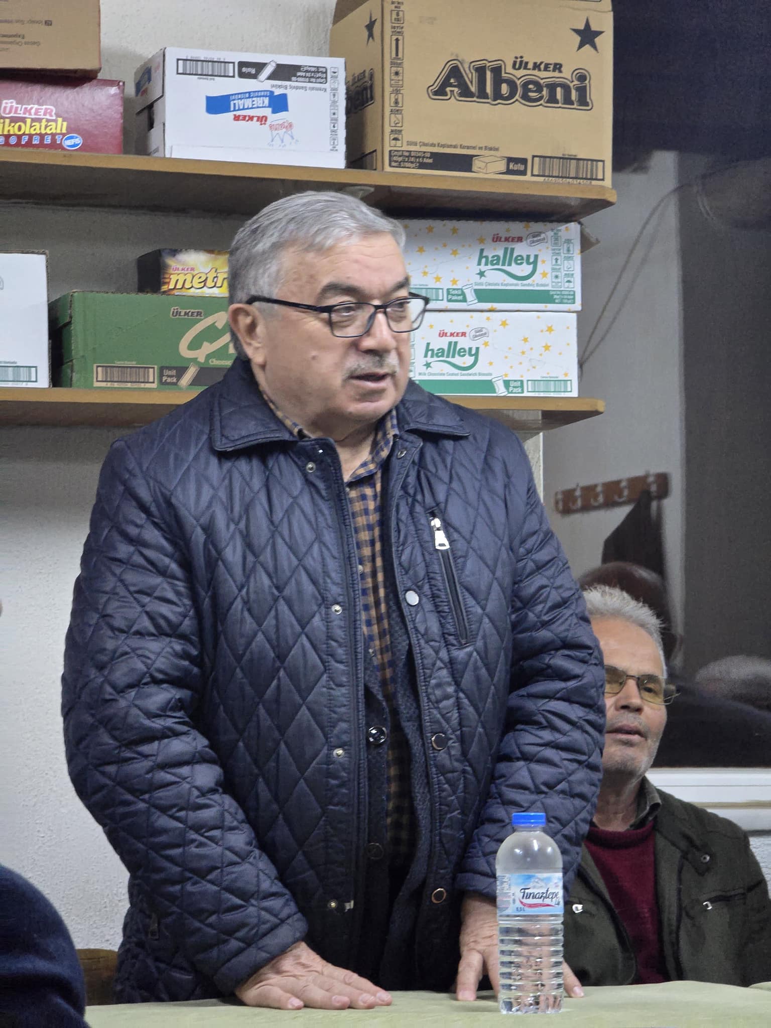 BAŞKAN ÖZAŞKIN  HEM SAHADA HEM GÖNÜLLERDE