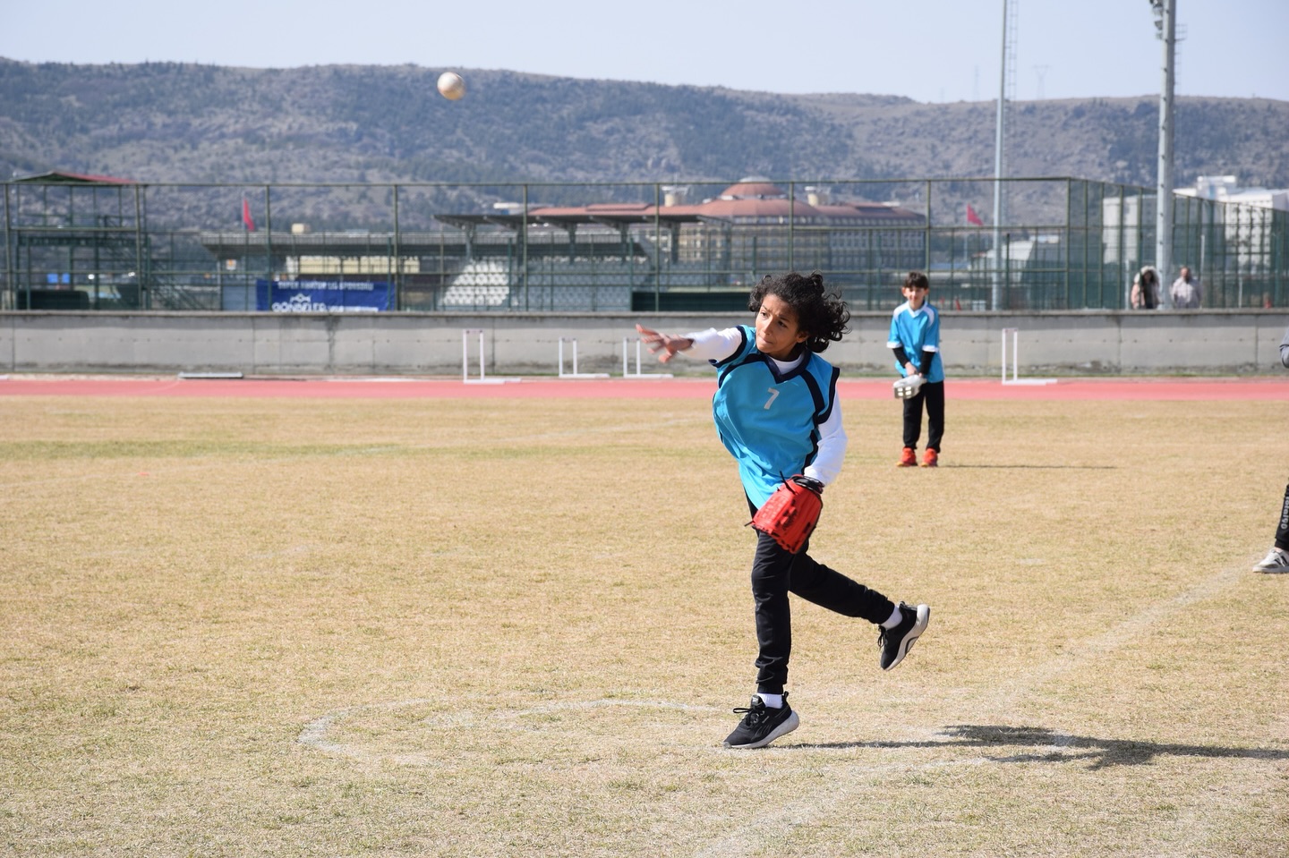 AFYONKARAHİSAR SPORUN  HER DALINDA ZİRVEDE
