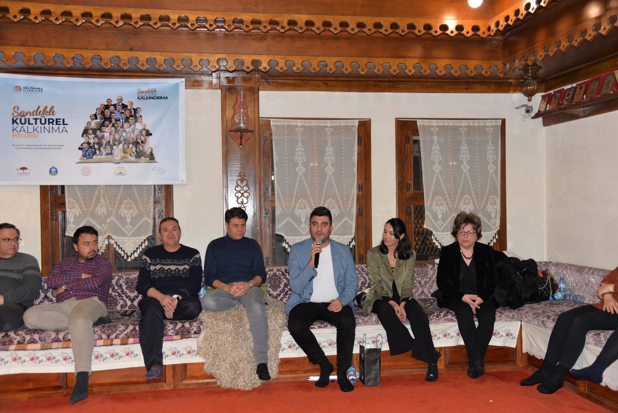 Kaymakam Çengel, ''Sandıklı Kültürel Kalkınma Projesi'' Kapsamında Öğretmen Yazarlarla Buluştu