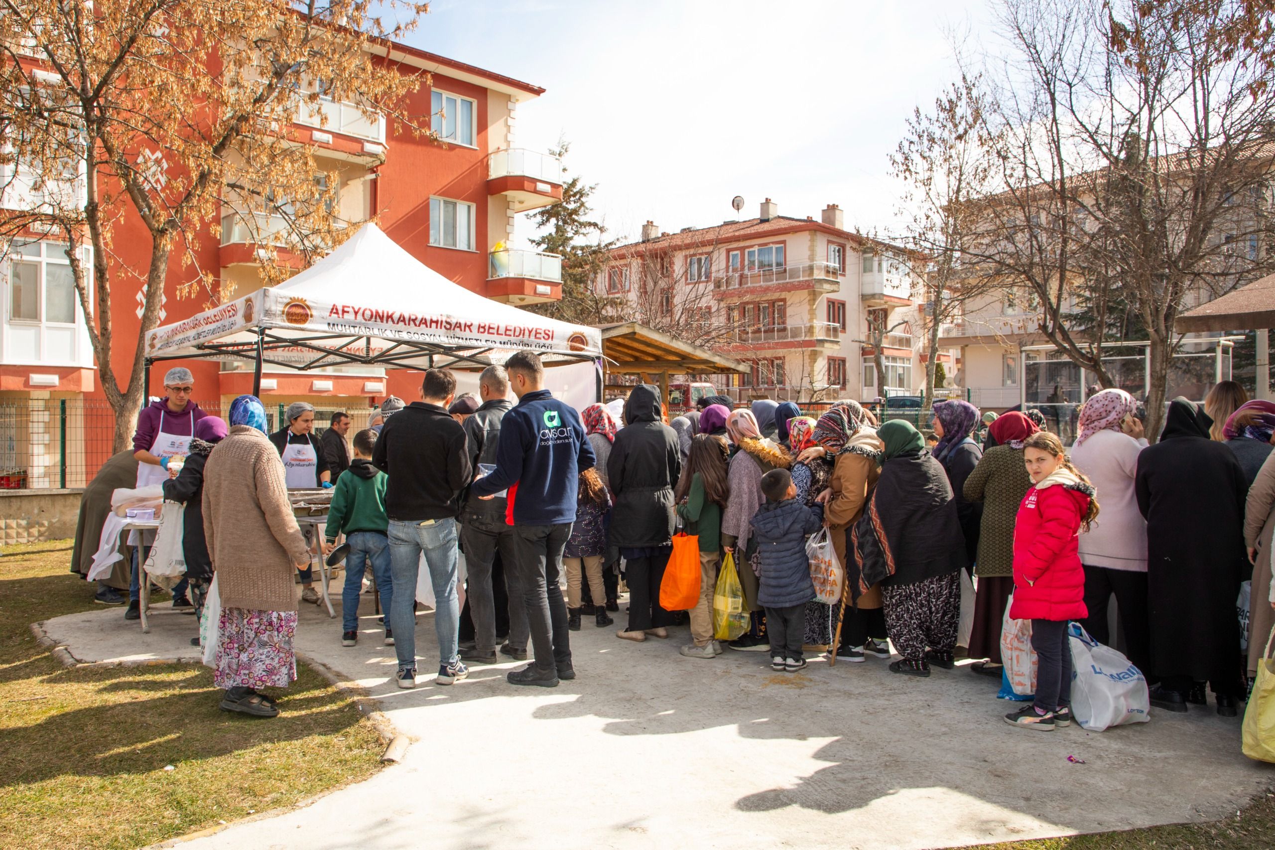 Afyon’da Her Gün 10 Bin Kişiye İftar Yemeği