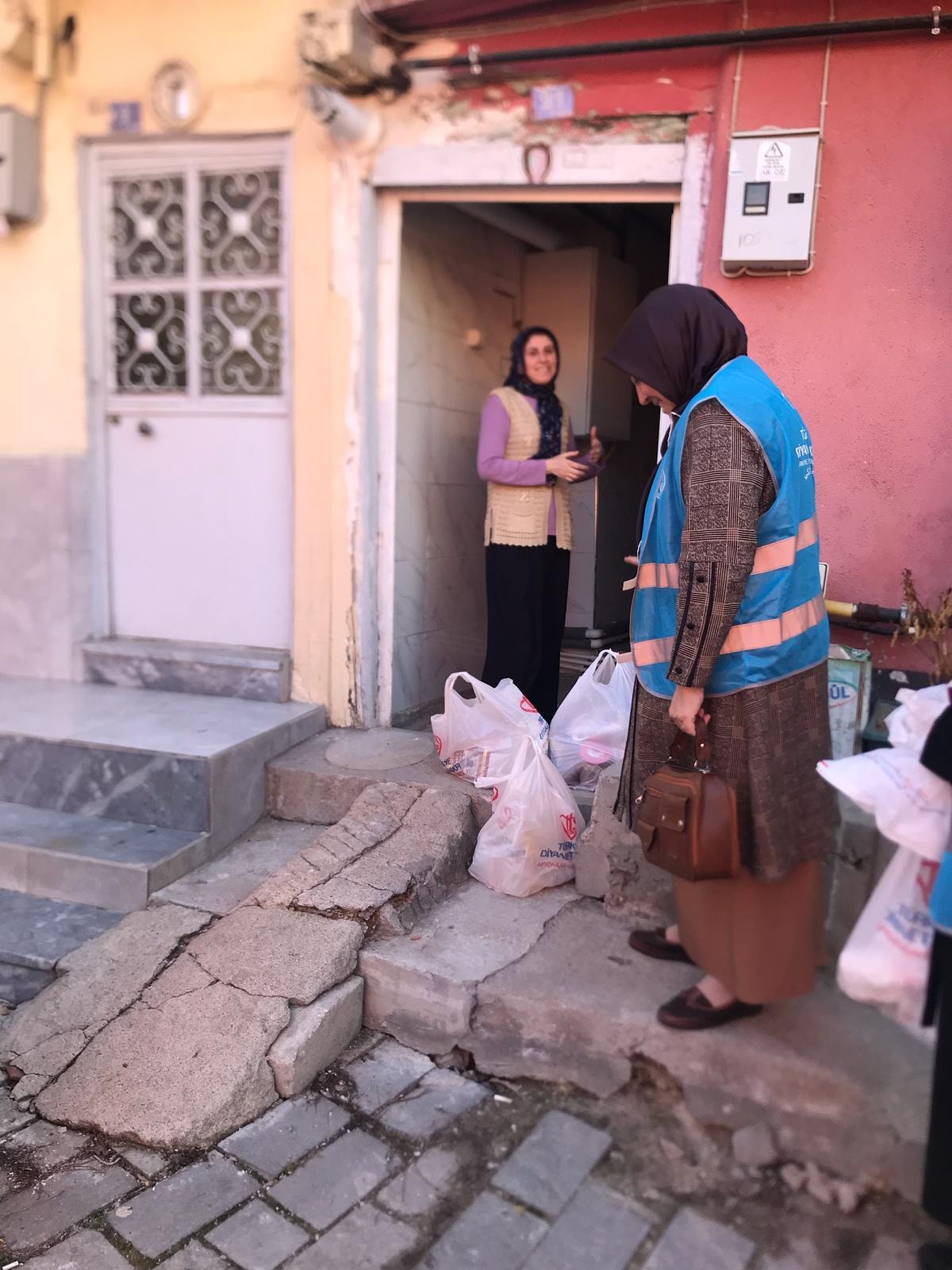 TDV Kadın Kolları, Gönüllere Dokunmaya Devam Ediyor