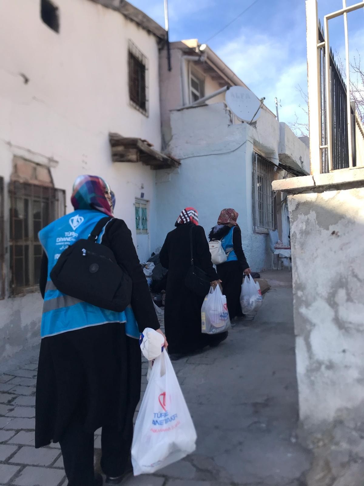 Afyonkarahisar'da İhtiyaç Sahiplerine Ramazan Yardımı