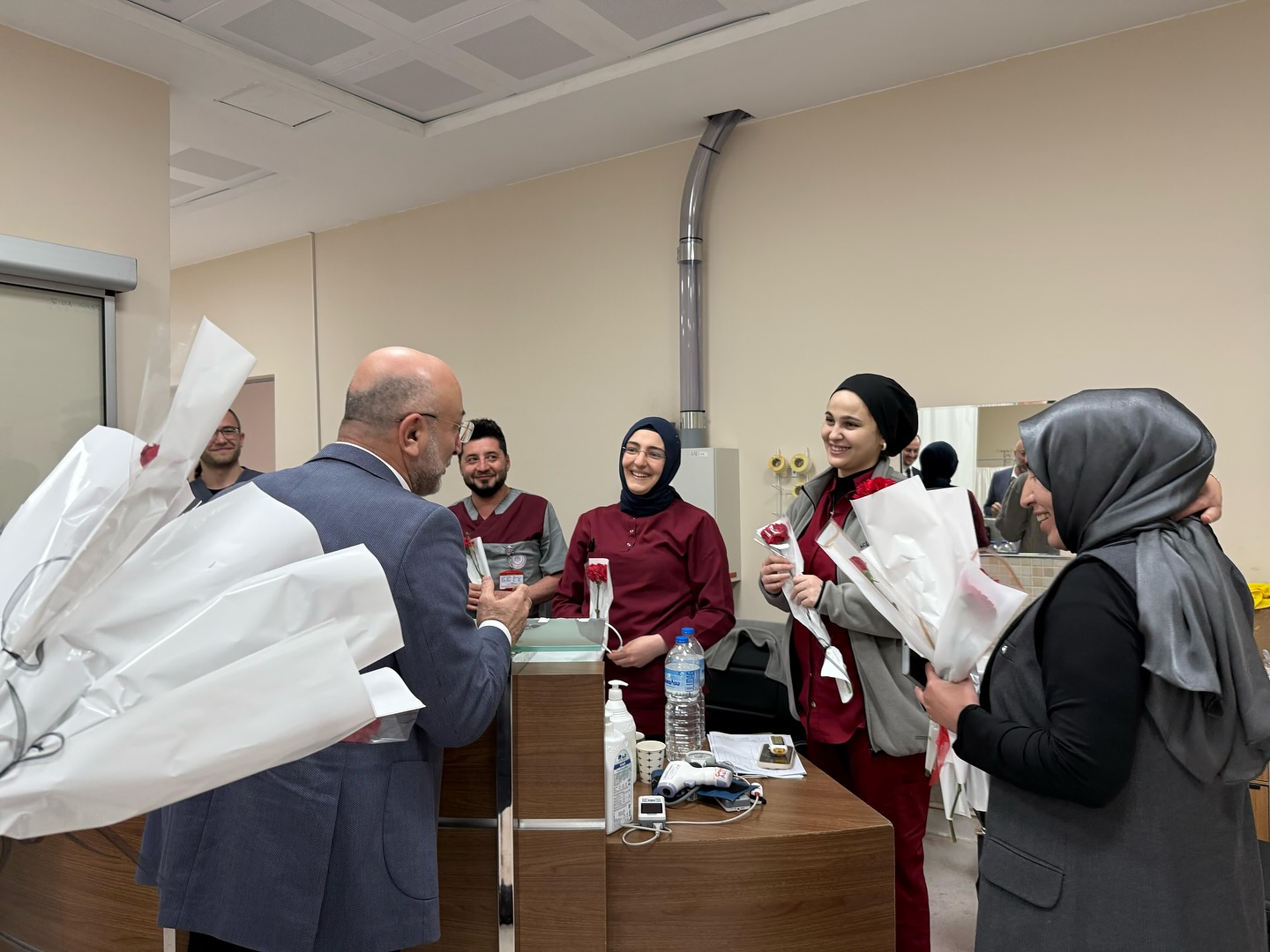 İl Başkanı Şahin'den, Sağlık Çalışanlarına Anlamlı Ziyaret