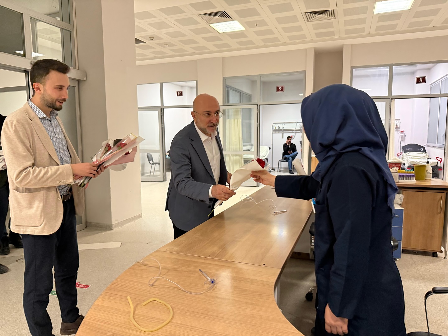 İl Başkanı Şahin'den, Sağlık Çalışanlarına Anlamlı Ziyaret