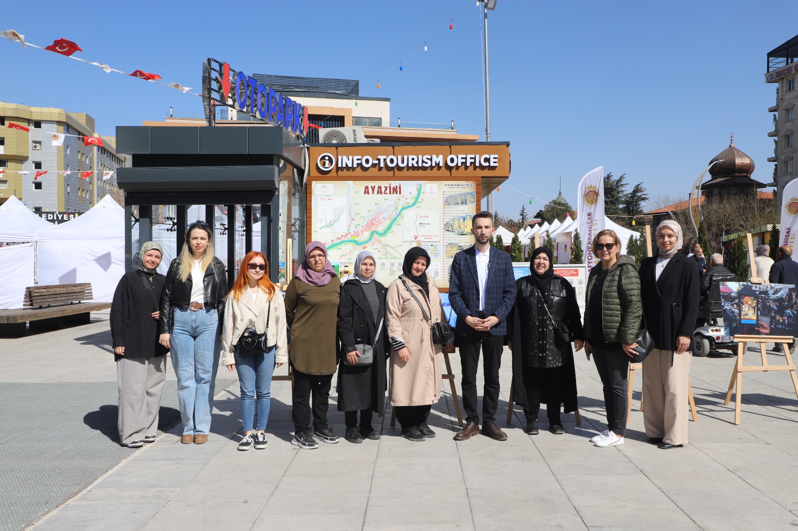 AK Gençlik’ten Gazze'ye Destek Sergisi
