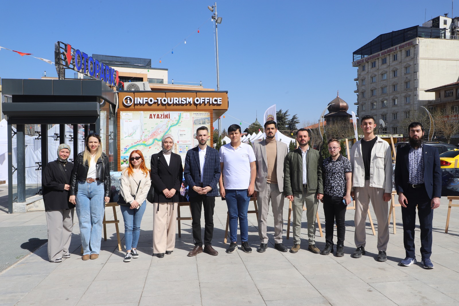 AK Gençlik’ten Gazze'ye Destek Sergisi